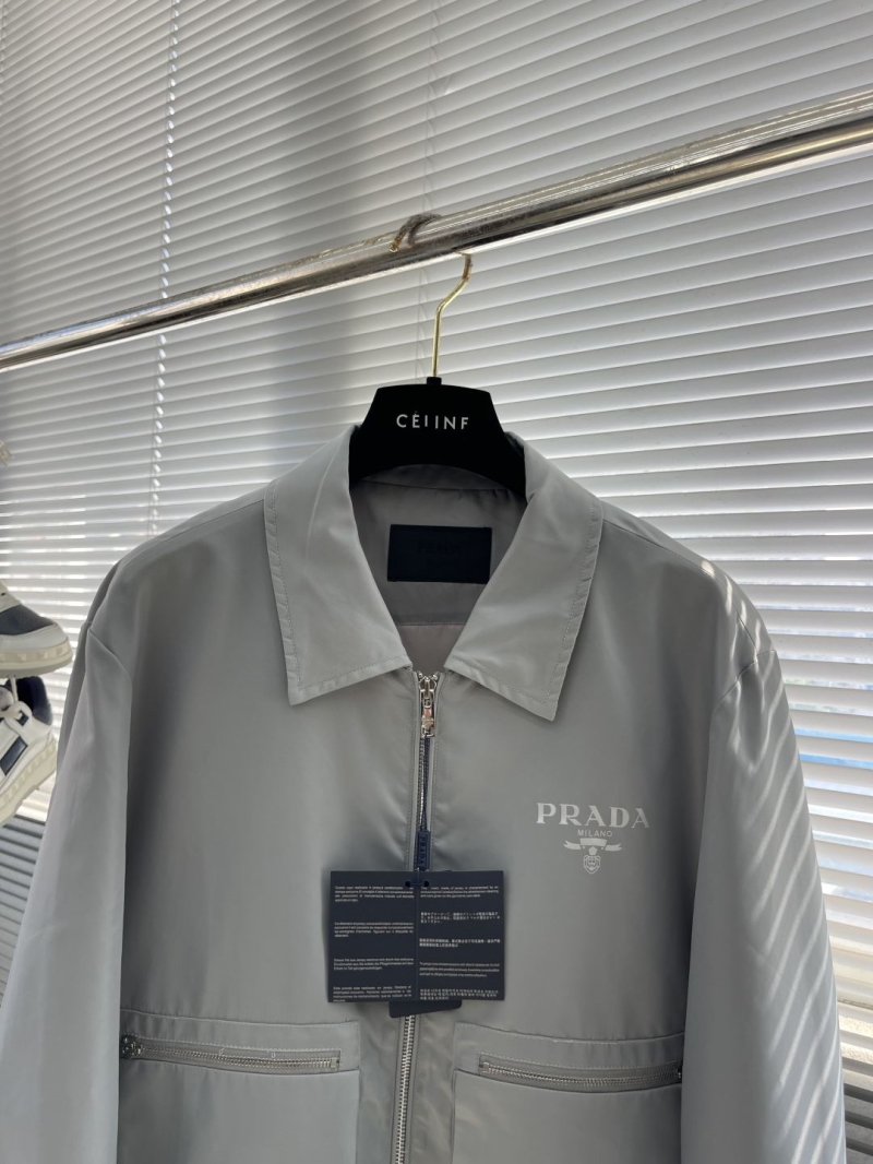 Pra*a outwear